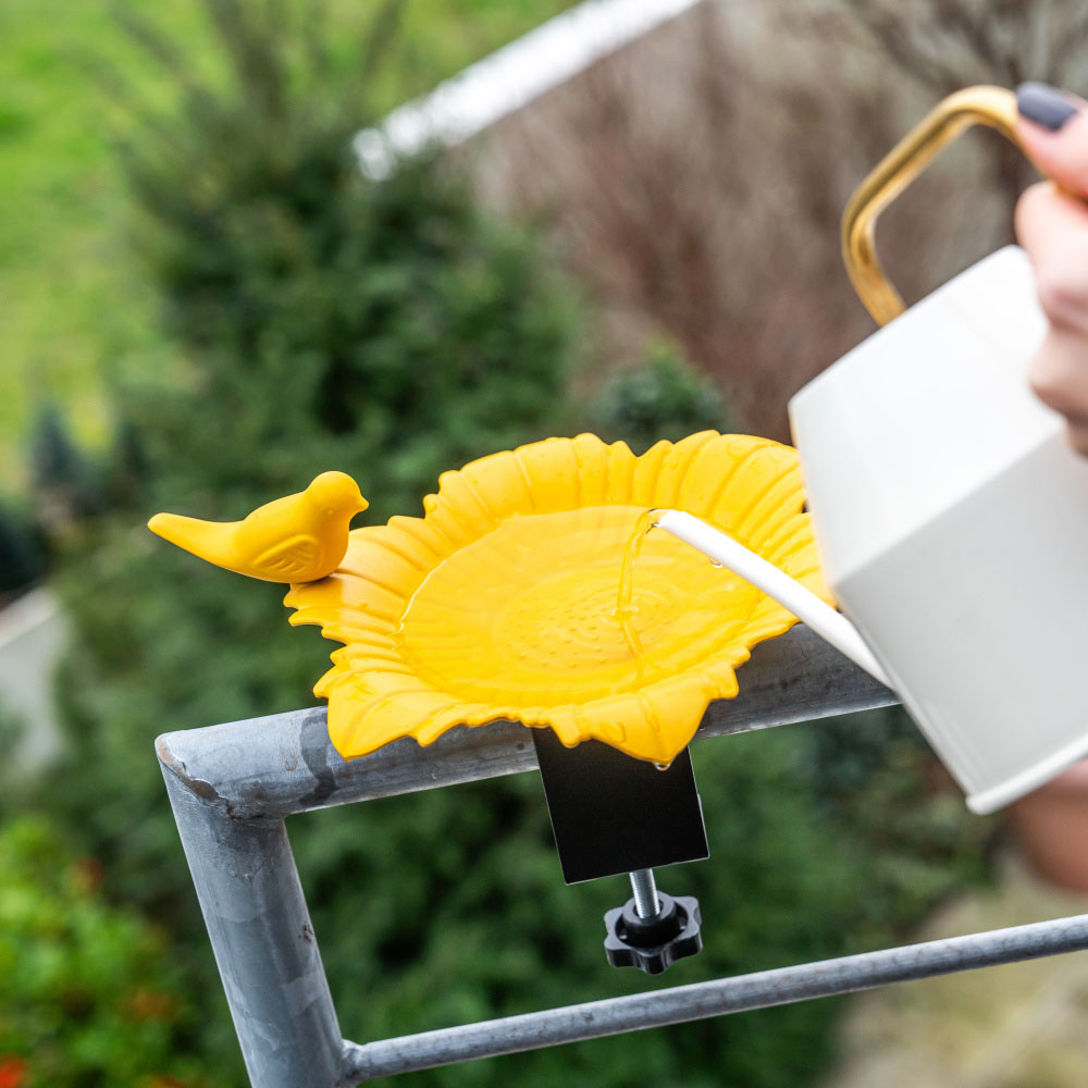 Balkon-Vogeltränke Balus - ockergelb | CJ Wildlife